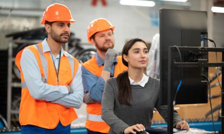 Cómo la Tecnología Salvaguarda a los Trabajadores de Primera Línea: Una Mirada a las Soluciones de Microsoft 365